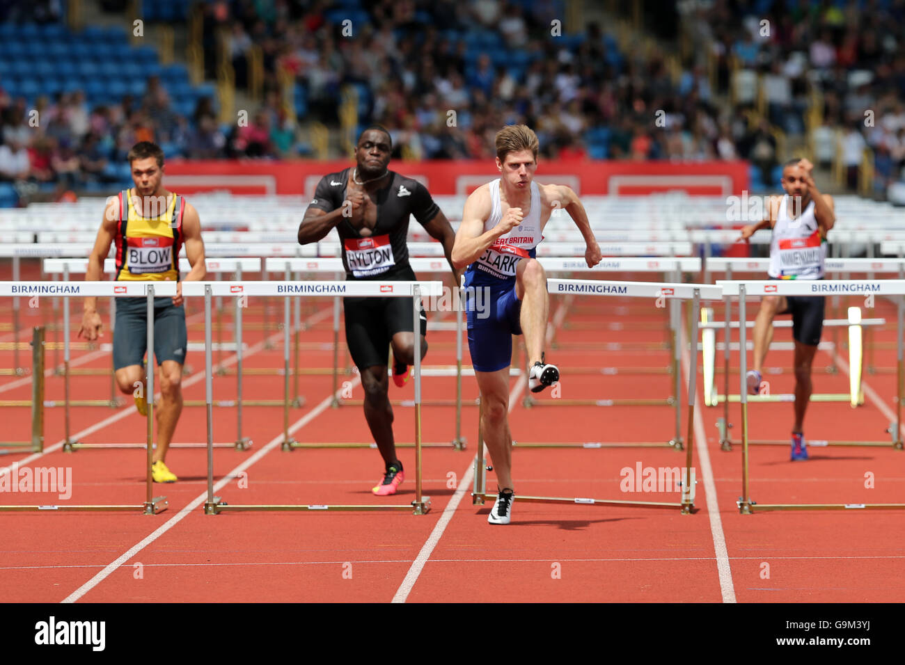 Andy BLOW, Giuseppe HYLTON, Lawrence CLARKE & Alex NWENWU, Uomini 110m Hurdles - calore 3, 2016 del Campionato Britannico, Birmingham Alexander Stadium Regno Unito. Foto Stock