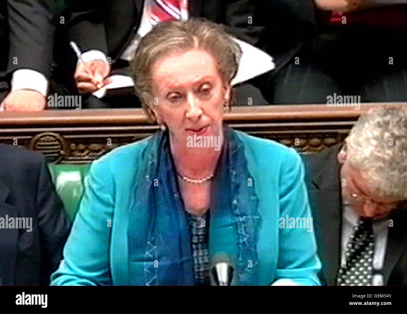 Il Segretario degli Esteri Margaret Beckett ha detto ai parlamentari dei Comuni che le truppe britanniche potrebbero consegnare alle autorità locali la responsabilità della sicurezza nell’Iraq meridionale entro la prossima primavera. Foto Stock