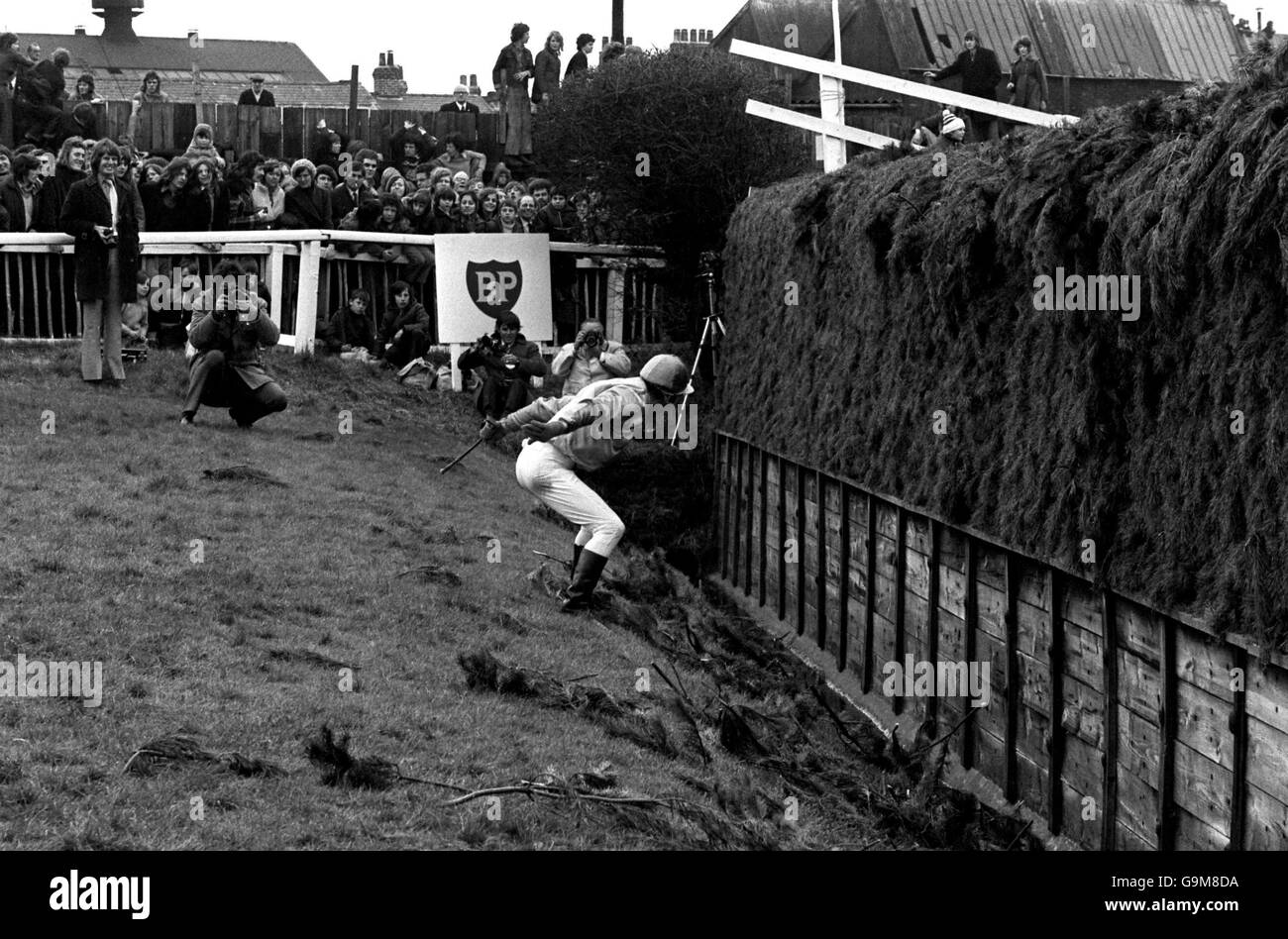 Horse Racing - 1973 Grand National - Eglinton Foto Stock