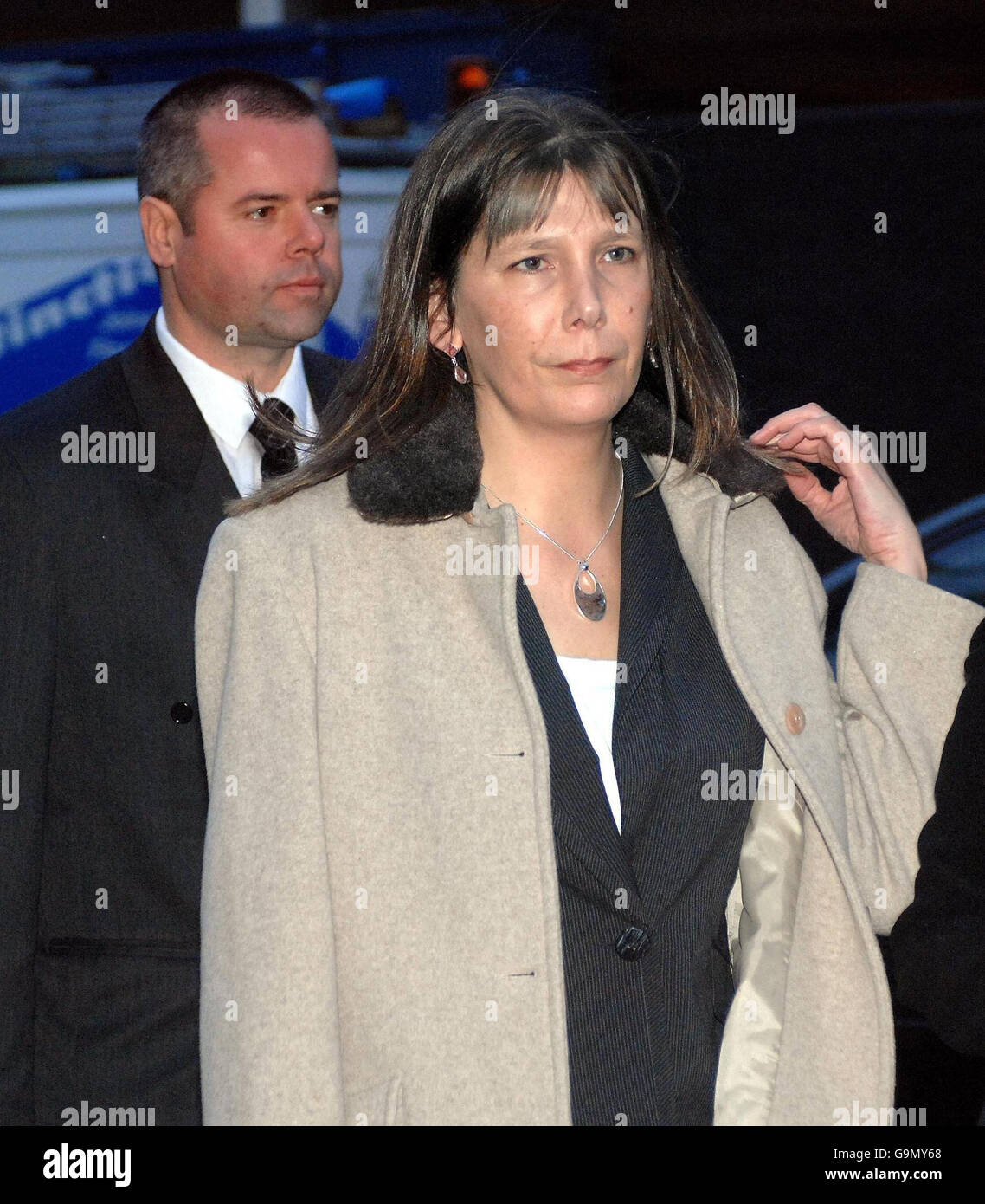 Ian e Angela Gay arrivano a Nottingham Crown Court, dove stanno per essere processati per l'avvelenamento da sale di un ragazzo di tre anni che speravano di adottare. Foto Stock