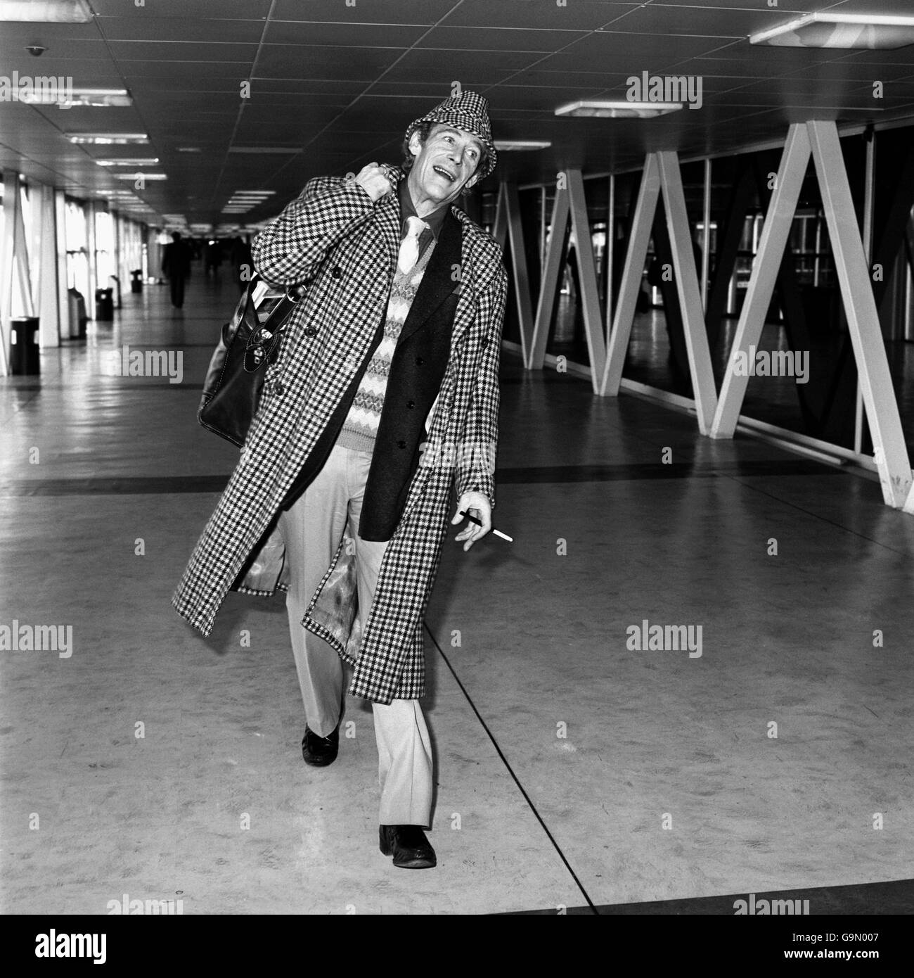 Peter O'Toole - Aeroporto di Heathrow - Londra Foto Stock