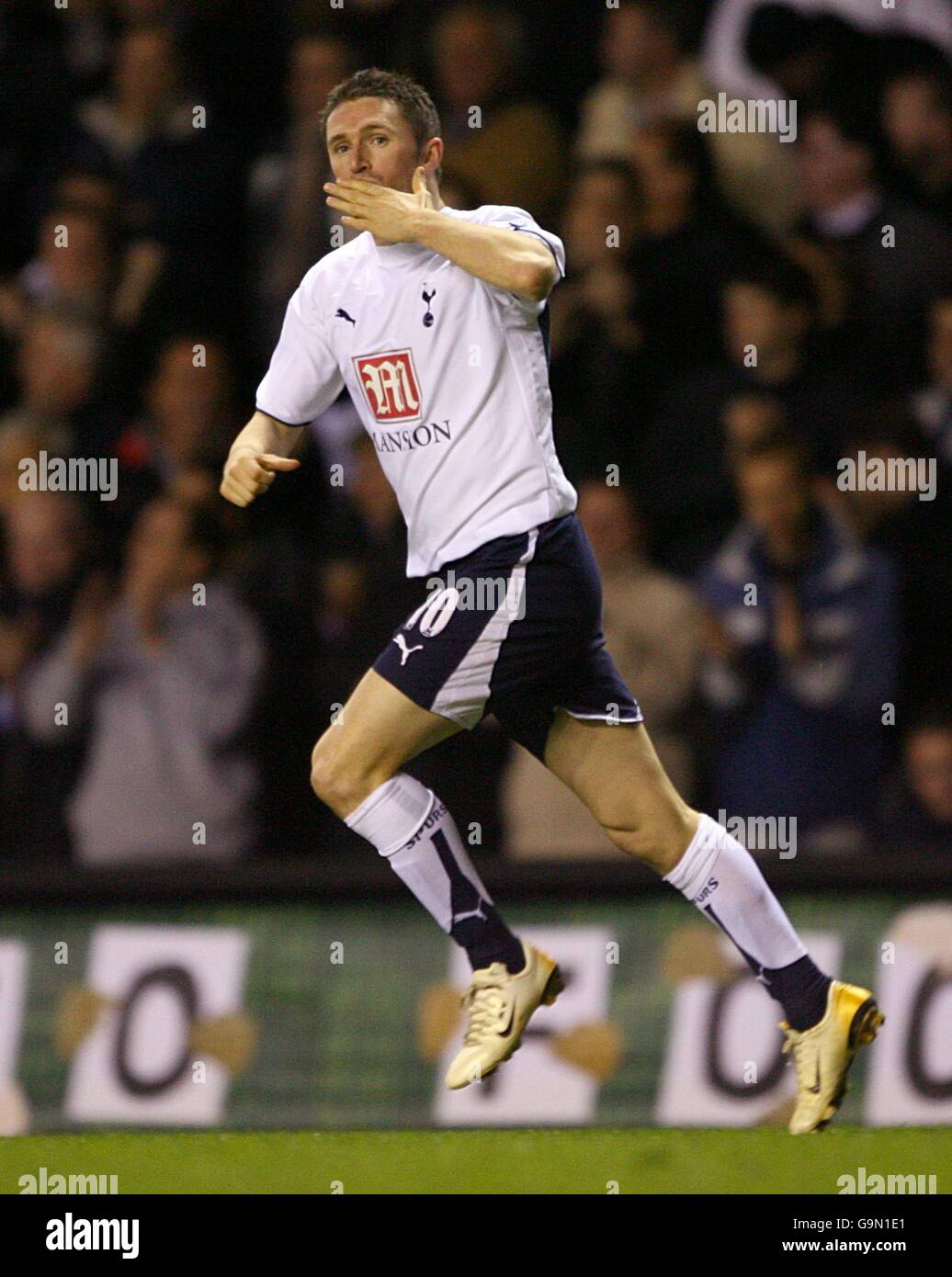 Calcio - fa Barclays Premiership - Tottenham Hotspur v Middlesbrough - White Hart Lane. Robbie Keane di Tottenham celebra il suo obiettivo vincente in ritardo nel gioco Foto Stock