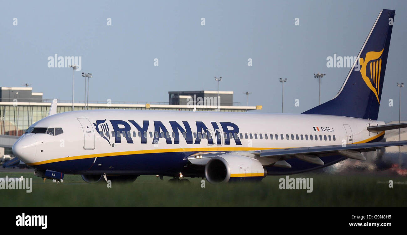 Ministro del governo critica Ryanair Foto Stock