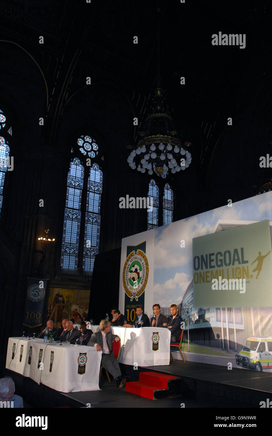 Calcio - PFA Centenario lancio - Manchester Town Hall Foto Stock