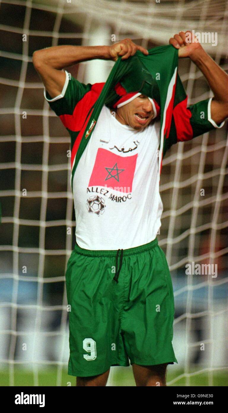 African Soccer - qualificatore della Coppa del mondo - Gruppo tre - Marocco contro Namibia. Abdeljalil Hadda del Marocco celebra il suo obiettivo Foto Stock