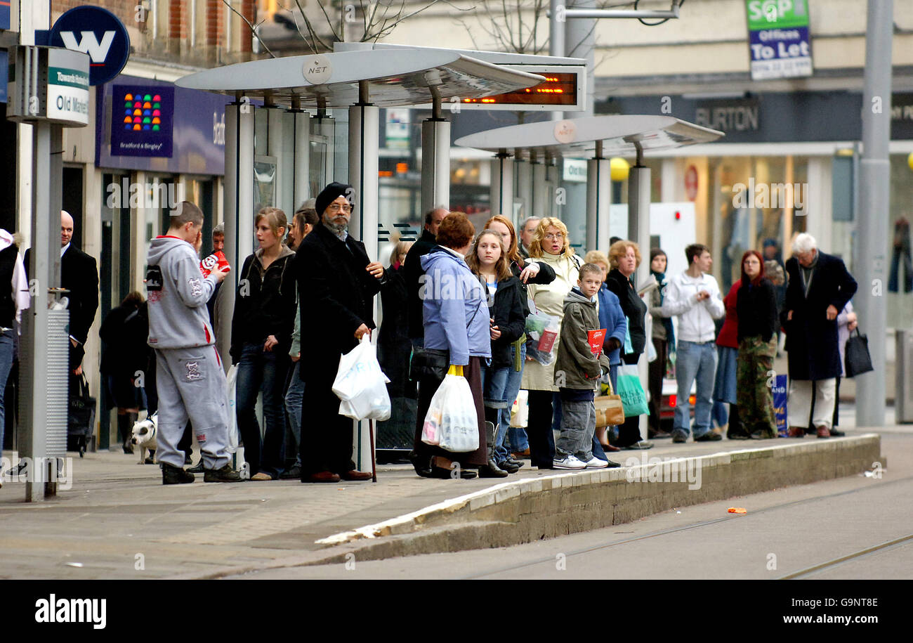 Coda di tram al centro di Nottingham. STAMPA ASSOCIAZIONE Foto, Lunedi 19 2007 febbraio.. Rui Vieira/PA Foto Stock