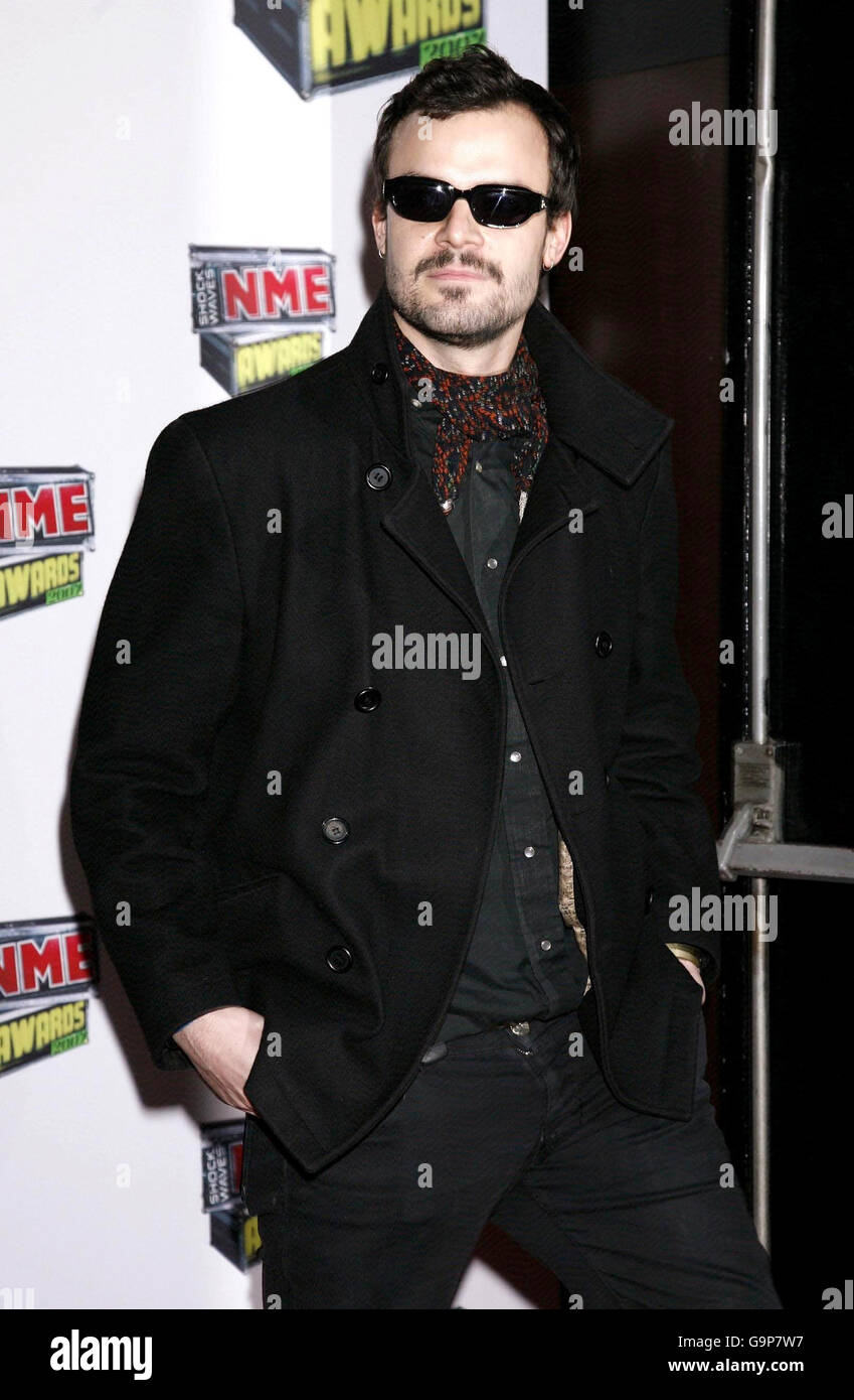 Brandon Flowers of the Killers arriva per i NME Awards 2007 all'Hammersmith Palais nella zona ovest di Londra. Foto Stock