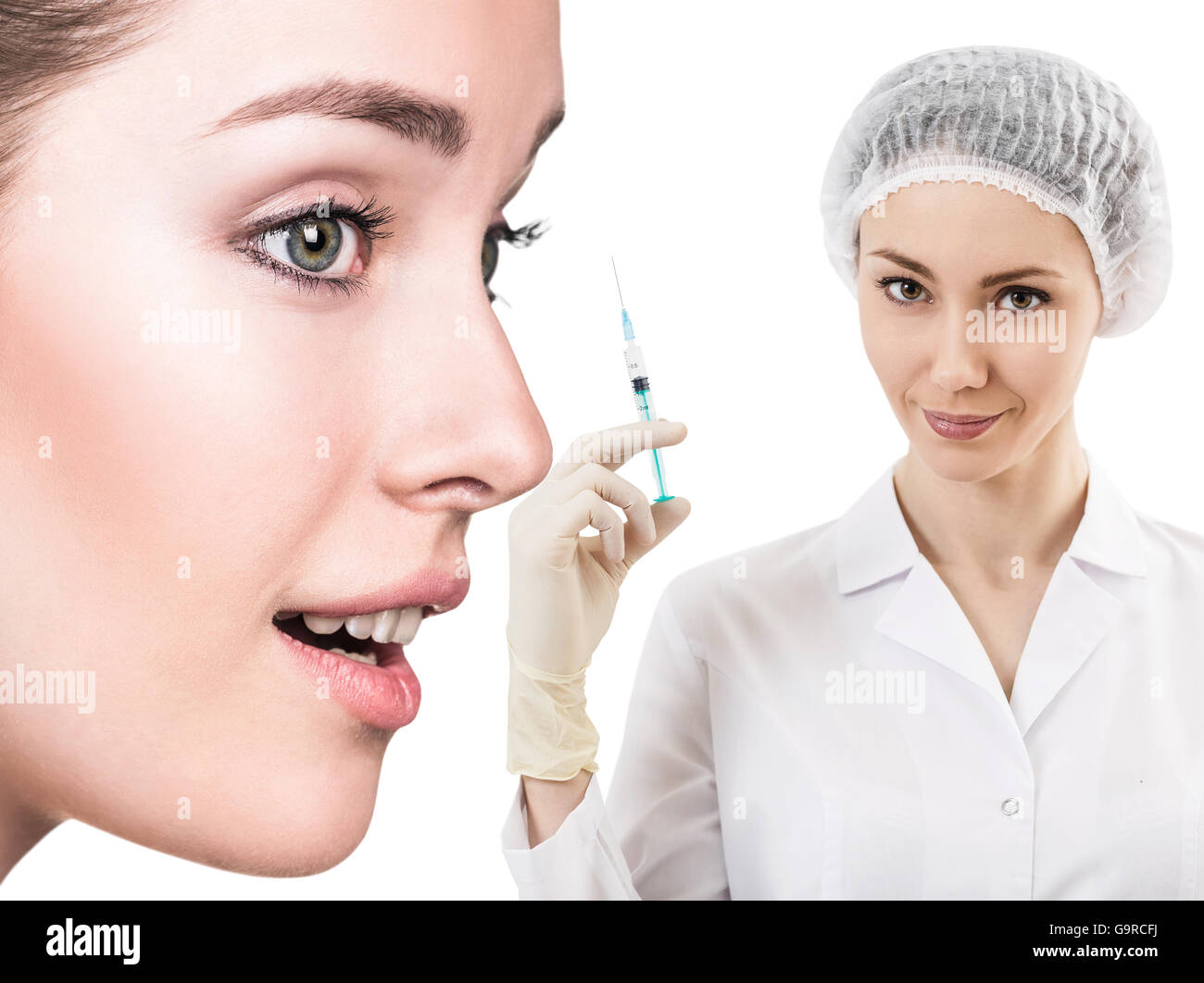 Bella donna volto vicino al dottore con siringa Foto Stock