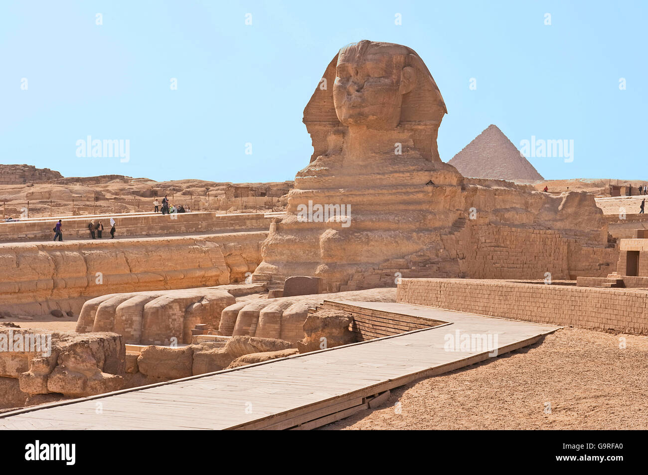 La Grande Sfinge di Giza, Grande Piramide di Giza, le Piramidi di Giza, Giza Egitto / Piramide di Cheope, piramide di Khufu Foto Stock