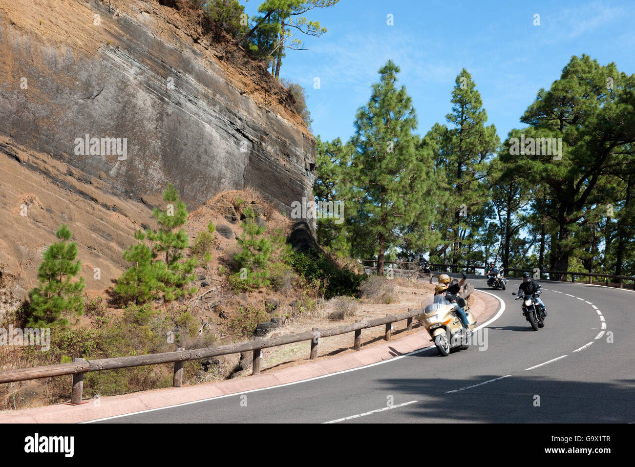 Biker, Motociclisti sulla strada a serpentina, Tenerife Spagna Isole Canarie, Europa Foto Stock