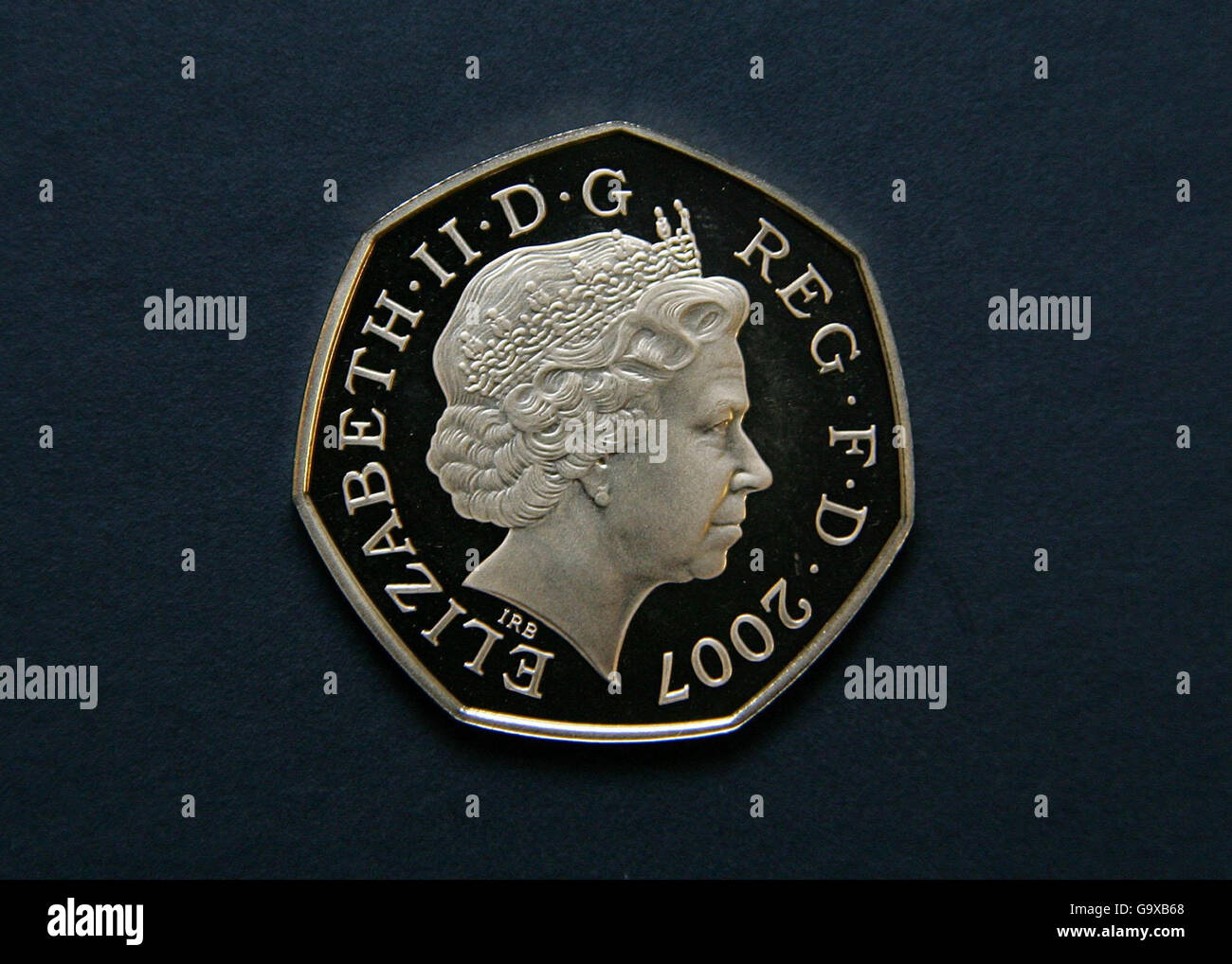 Monete Scout per il 100° anniversario. Una nuova moneta commemorativa in oro da 50 pence. Foto Stock