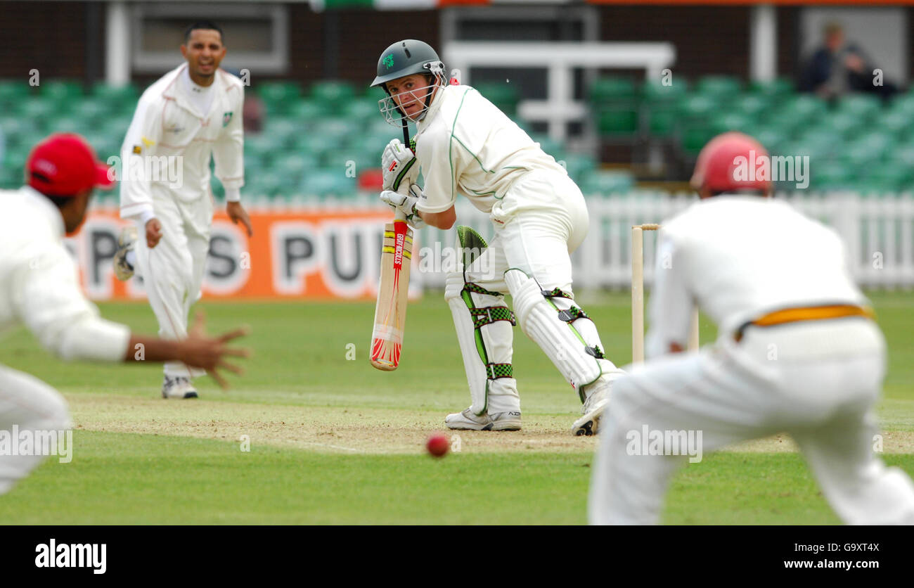 William Porterfield, irlandese, in azione durante la finale della ICC Intercontinental Cup a Grace Road, Leicester. Foto Stock