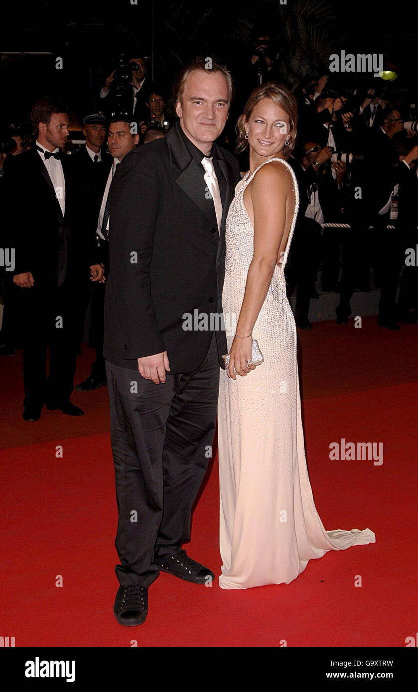 Zoe Bell e Quentin Tarantino arrivano per la proiezione di 'Death Proof' durante il 60° Festival annuale del Cinema di Cannes, in Francia. Foto Stock