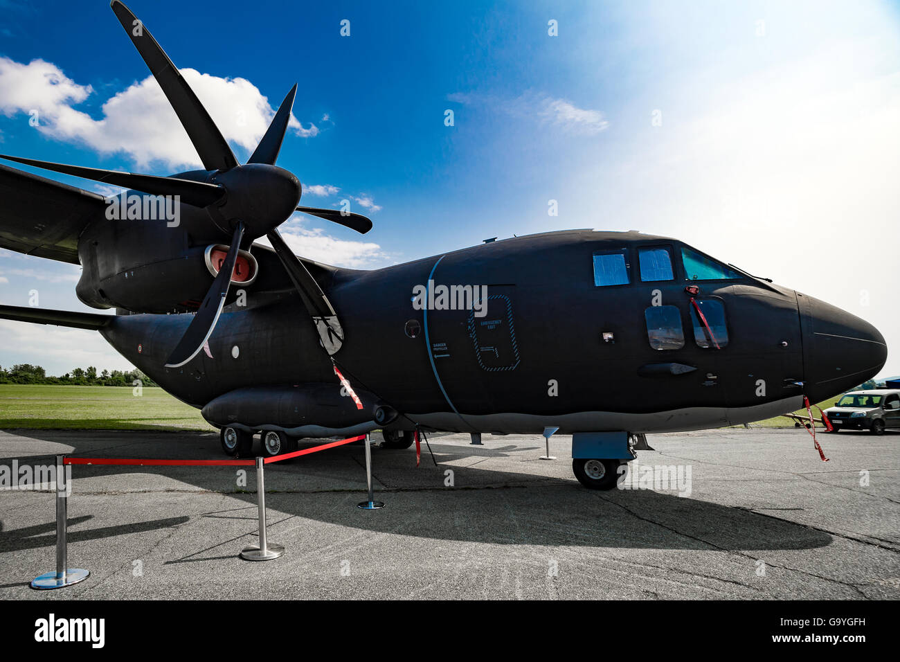 Italia Torino Collegno Aereoclub evento Luglio 2, 2016 l'Aeroporto Centennial Torino Aeritalia - 1916/2016- C27j Nero dieci anni Credito: Davvero Facile Star/Alamy Live News Foto Stock