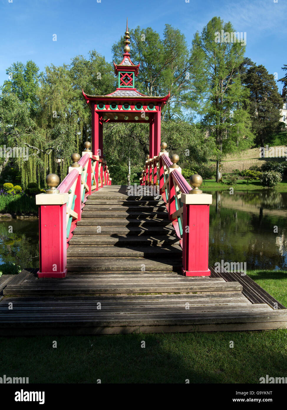Apremont sur Allier, Berry. Parc Floral Pont-Pagode pont Chinois Foto Stock