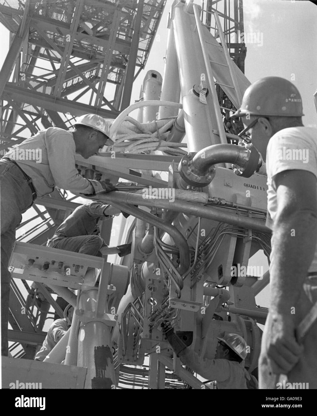 Bombardiere Boeing XB-15, numero di serie 35-277, catturato in volo il 26 marzo 1937. Questa immagine della Atlas negative Collection mostra i primi progetti di bombardieri della Boeing. Foto Stock