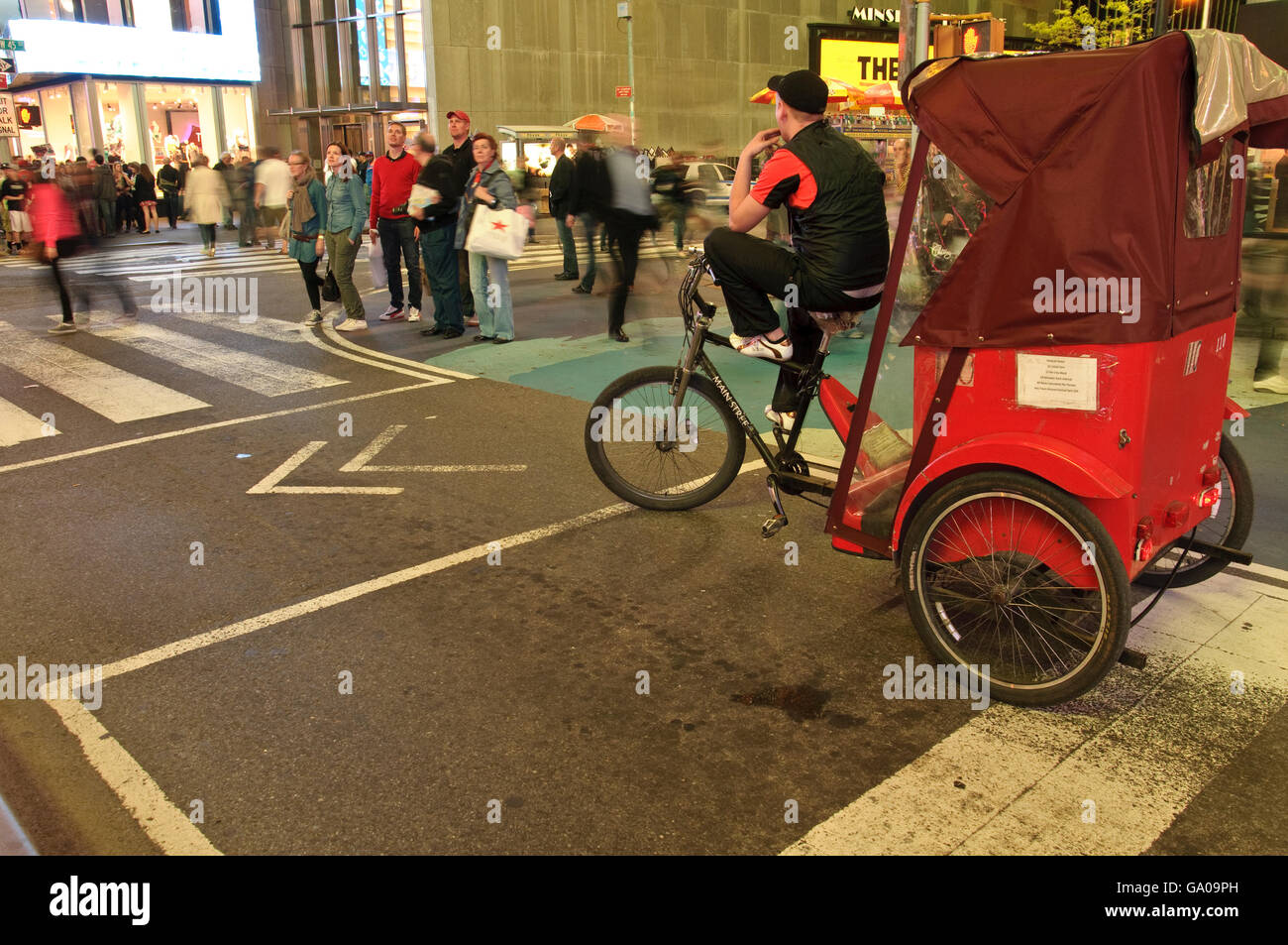 In rickshaw, Times Square, 42nd Street, New York New York, Stati Uniti d'America Foto Stock