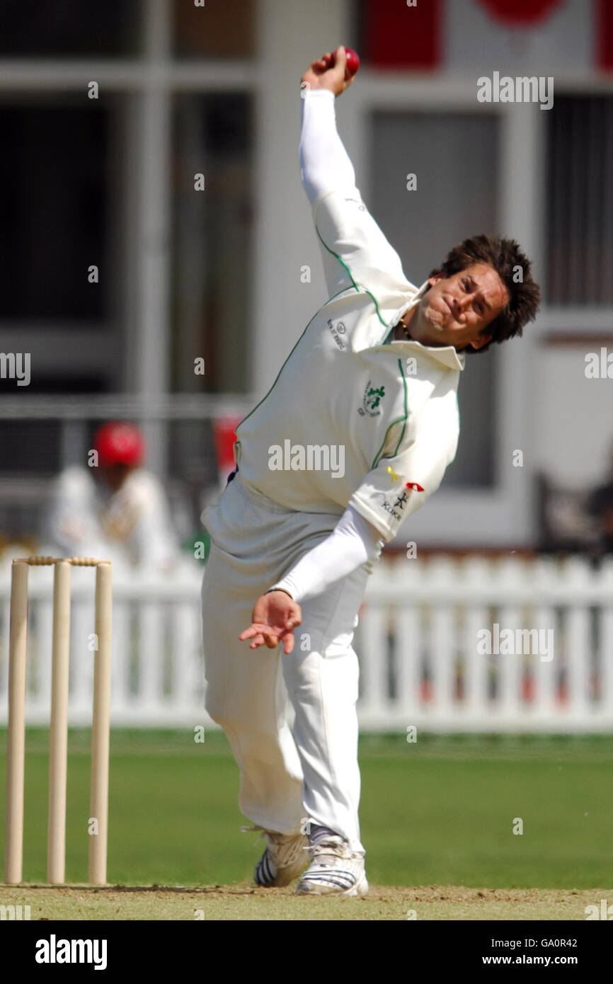 Cricket - ICC Intercontinental Cup - finale - Canada / Irlanda - Grace Road. Thinus Furie, Irlanda Foto Stock