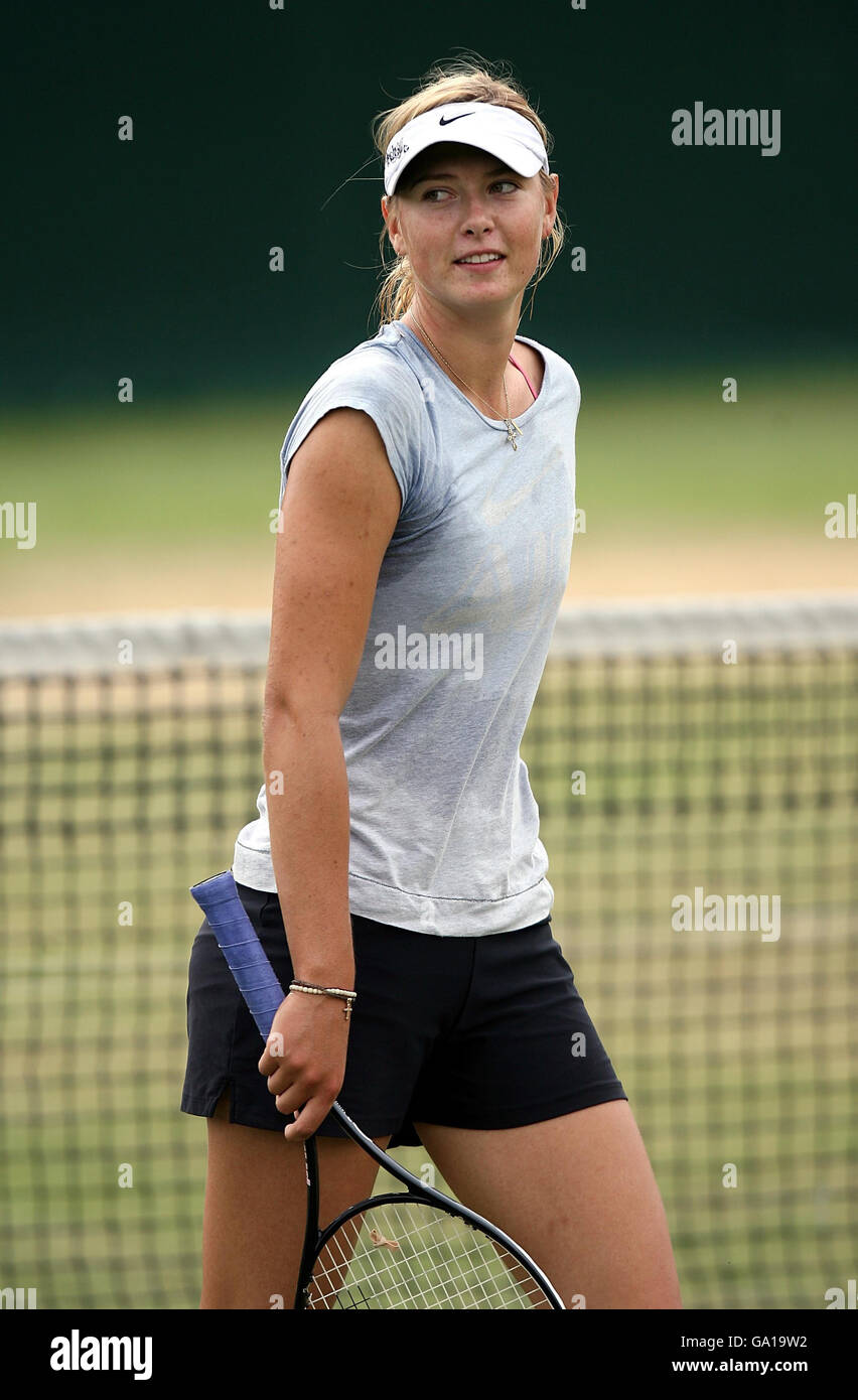 Tennis - il DFS Classic - giorno uno - Edgbaston Priory Club. Maria Sharapova in Russia durante una sessione di pratica al DFS Classic in Edgbaston Priory Club, Birmingham. Foto Stock
