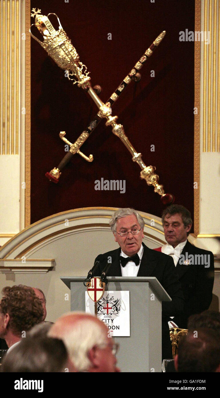 Gordon Brown a banchieri e mercanti e cena Foto Stock