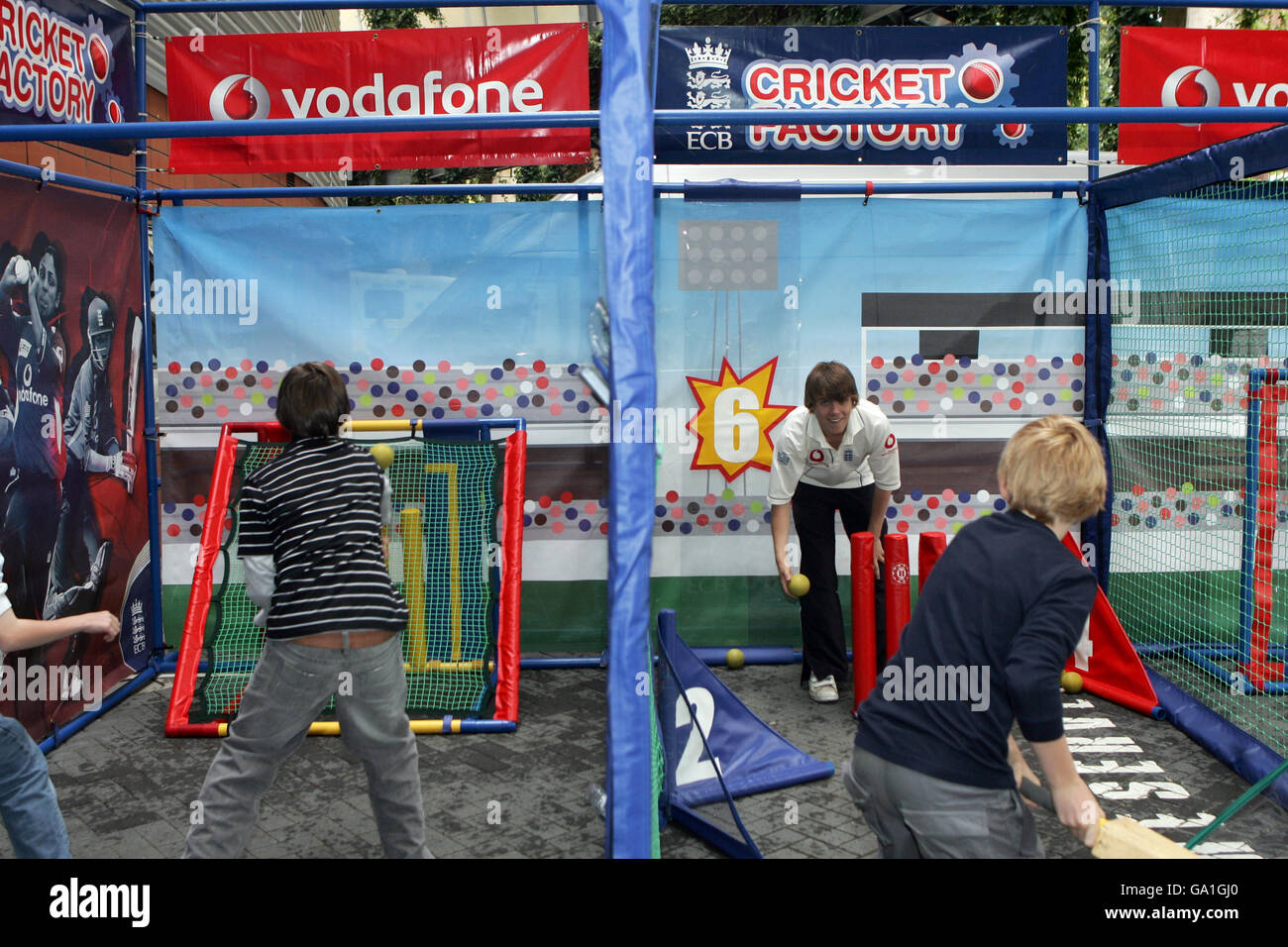 Cricket - Venti20 Cup 2007 - Divisione Sud - Surrey tappi marrone v Hampshire Hawks - Il Brit Oval Foto Stock