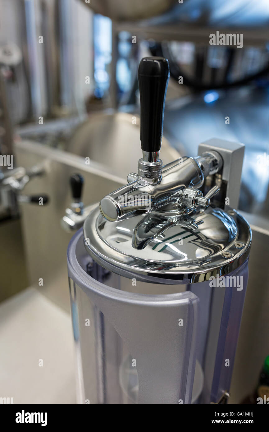 Macchinari in acciaio per la fabbricazione della birra Foto Stock