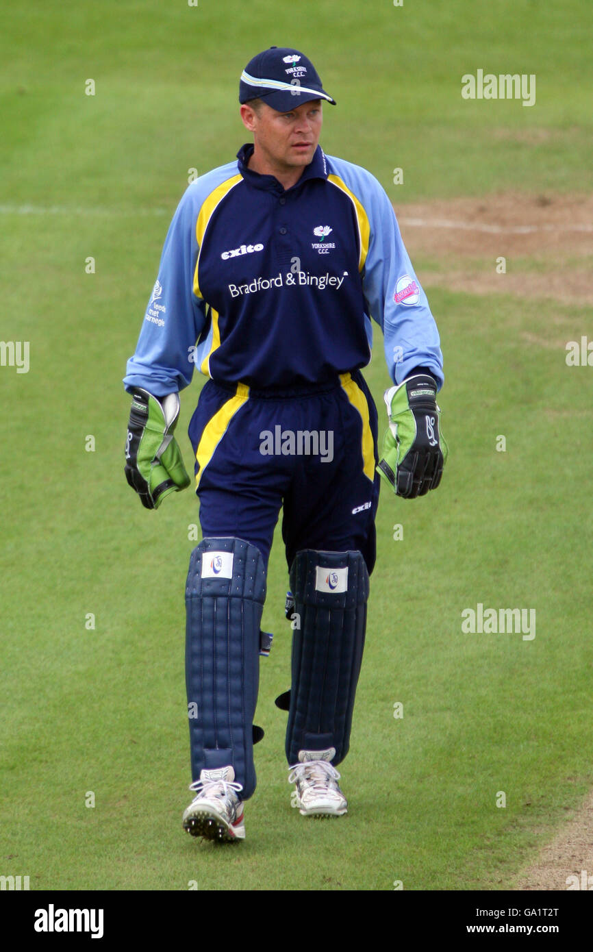 Cricket - Twenty20 Cup - Northern Section - Leicestershire / Yorkshire - Grace Road. Gerard Brophy, guardiano dello Yorkshire Phoenix Foto Stock