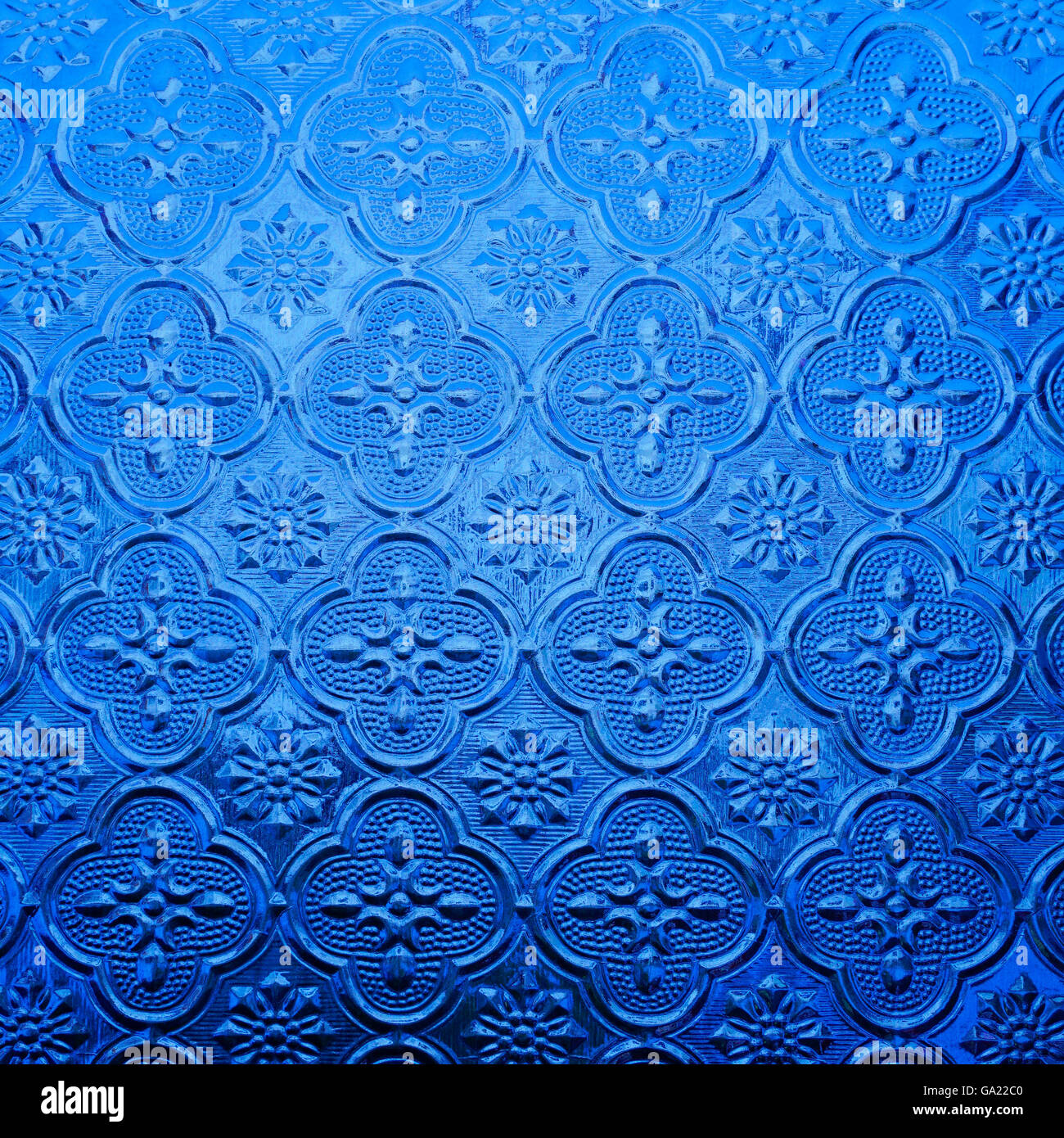 Il colore blu di vetro con pattern thai style Foto Stock