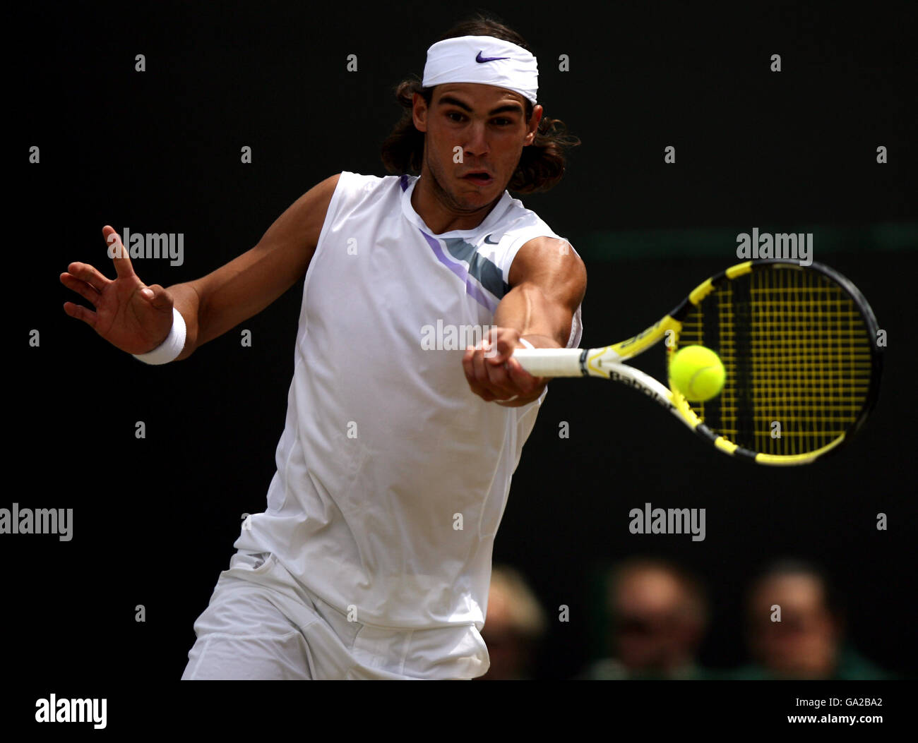 Tennis - Campionati di Wimbledon 2007 - giorno dodici - All England Club. Rafael Nadal in azione contro Novak Djokovic Foto Stock