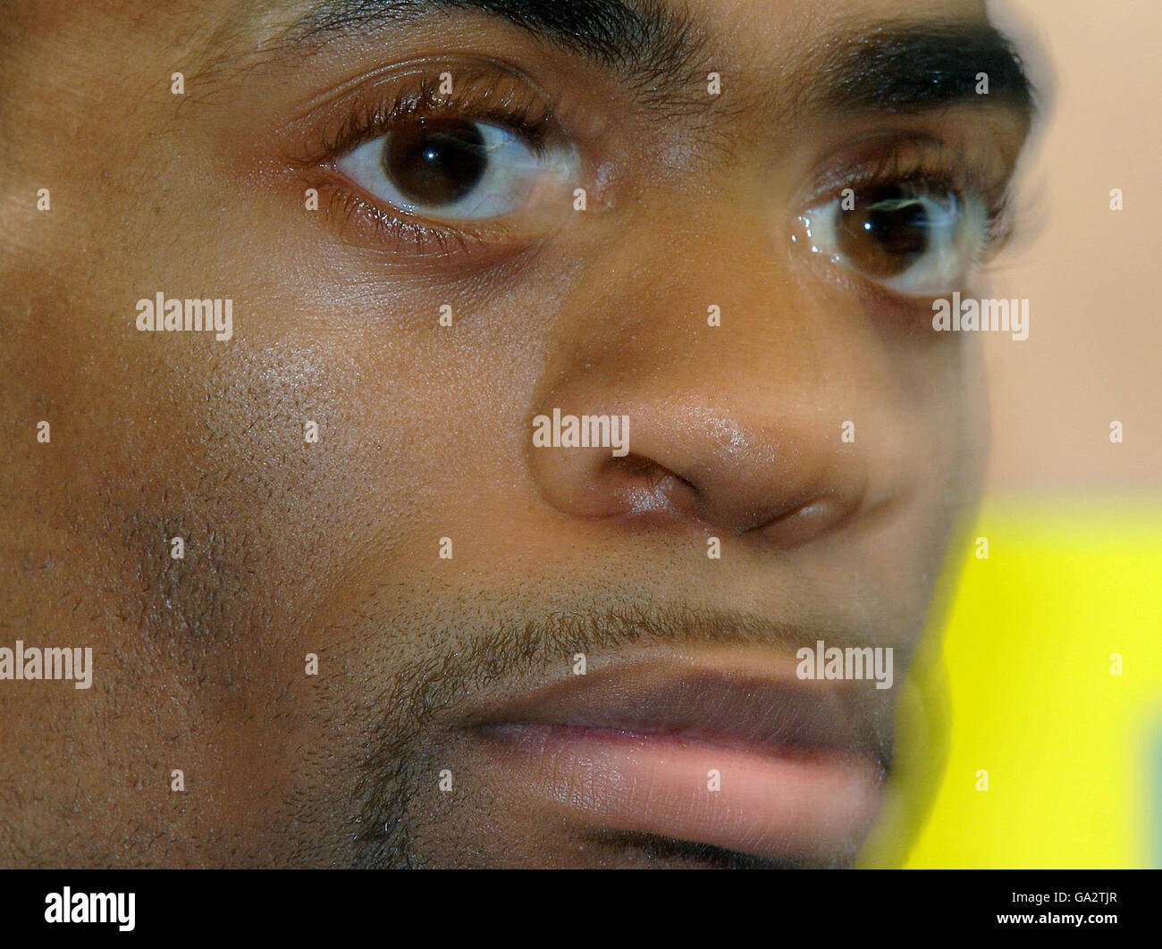 L'uomo più veloce del mondo quest'anno oltre 100 metri Tyson Gay durante una conferenza stampa al Don Valley Stadium, Sheffield. Nonostante la pioggia Tyson Gay si è fidato di una gara veloce nel Gran Premio britannico di Norwich Union in atletica in pista domenica. Foto Stock