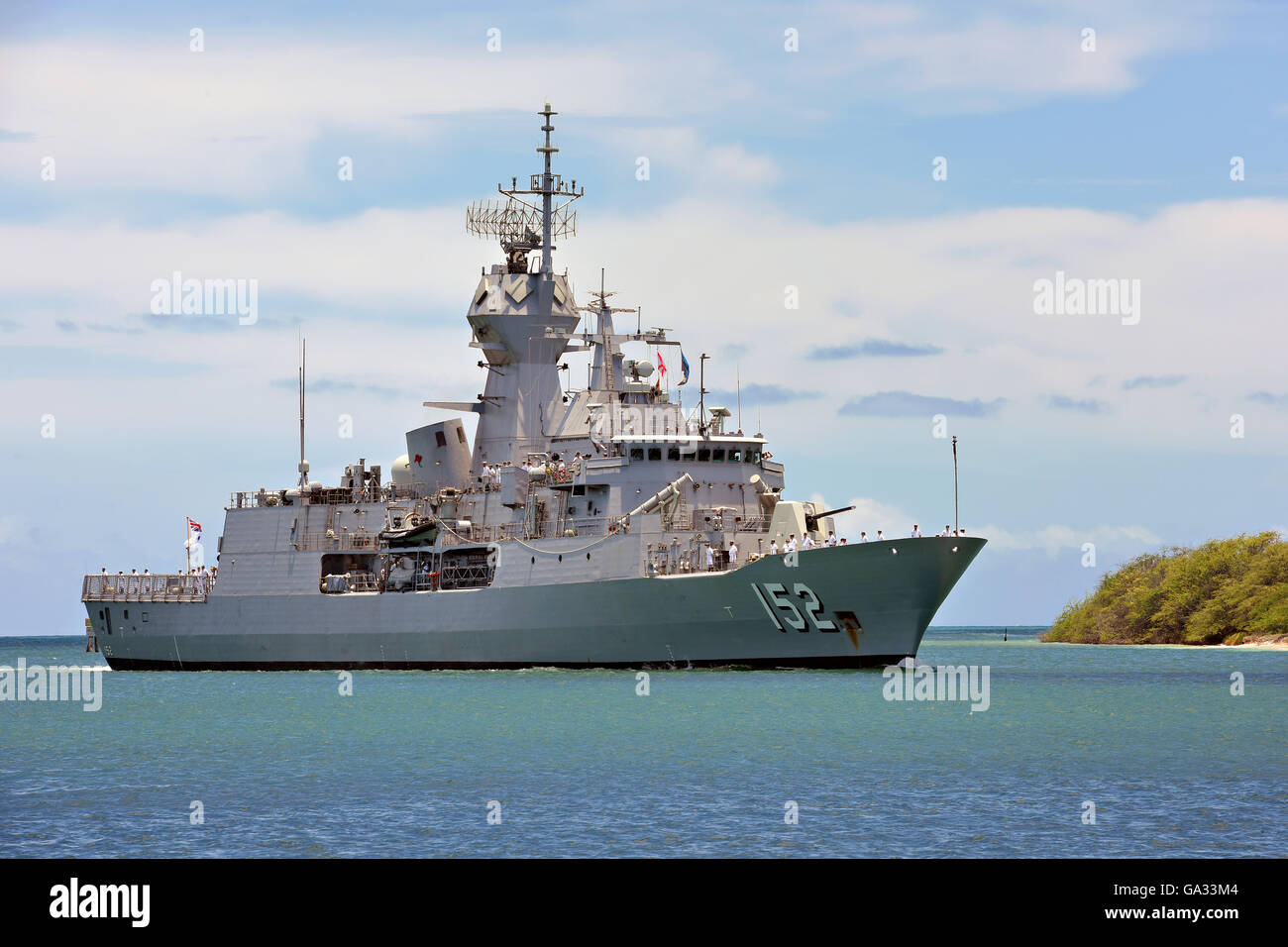 Il Royal Australian Navy Anzac-classe fregata HMAS Warramunga cuoce a vapore nel porto di perla per il cerchio annuale del Pacifico multi-gli esercizi nazionali Giugno 28, 2016 a Honolulu, Hawaii. Venti-sei nazioni, più di 40 navi e sottomarini, prenderà parte al più grande del mondo marittimo internazionale di esercizio. Foto Stock