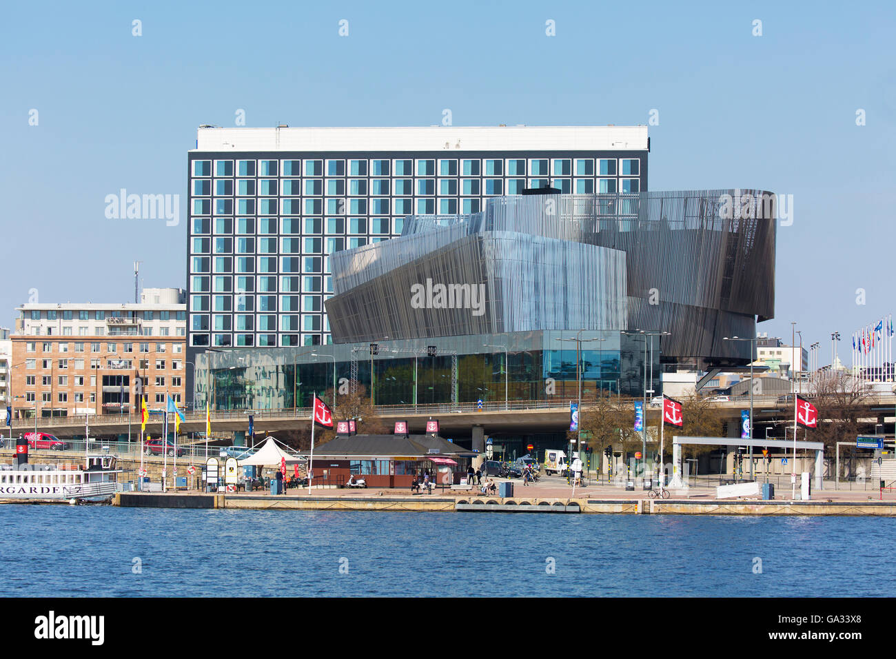 Stoccolma Svezia il 4 maggio 2016. Il Lungomare di Stoccolma centro congressi. Radisson Blu Hotel Waterfront, Klarabergsviadukten Foto Stock