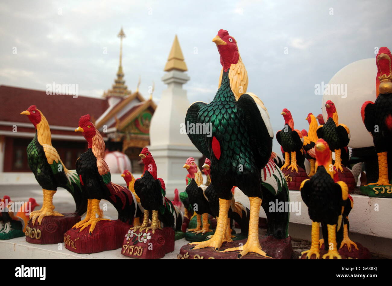 Un pollo tempio vicino alla città di Khorat nella provincia di Nakhon Ratchasima nella regione di Isan nel nordest della Thailandia in Tha Foto Stock
