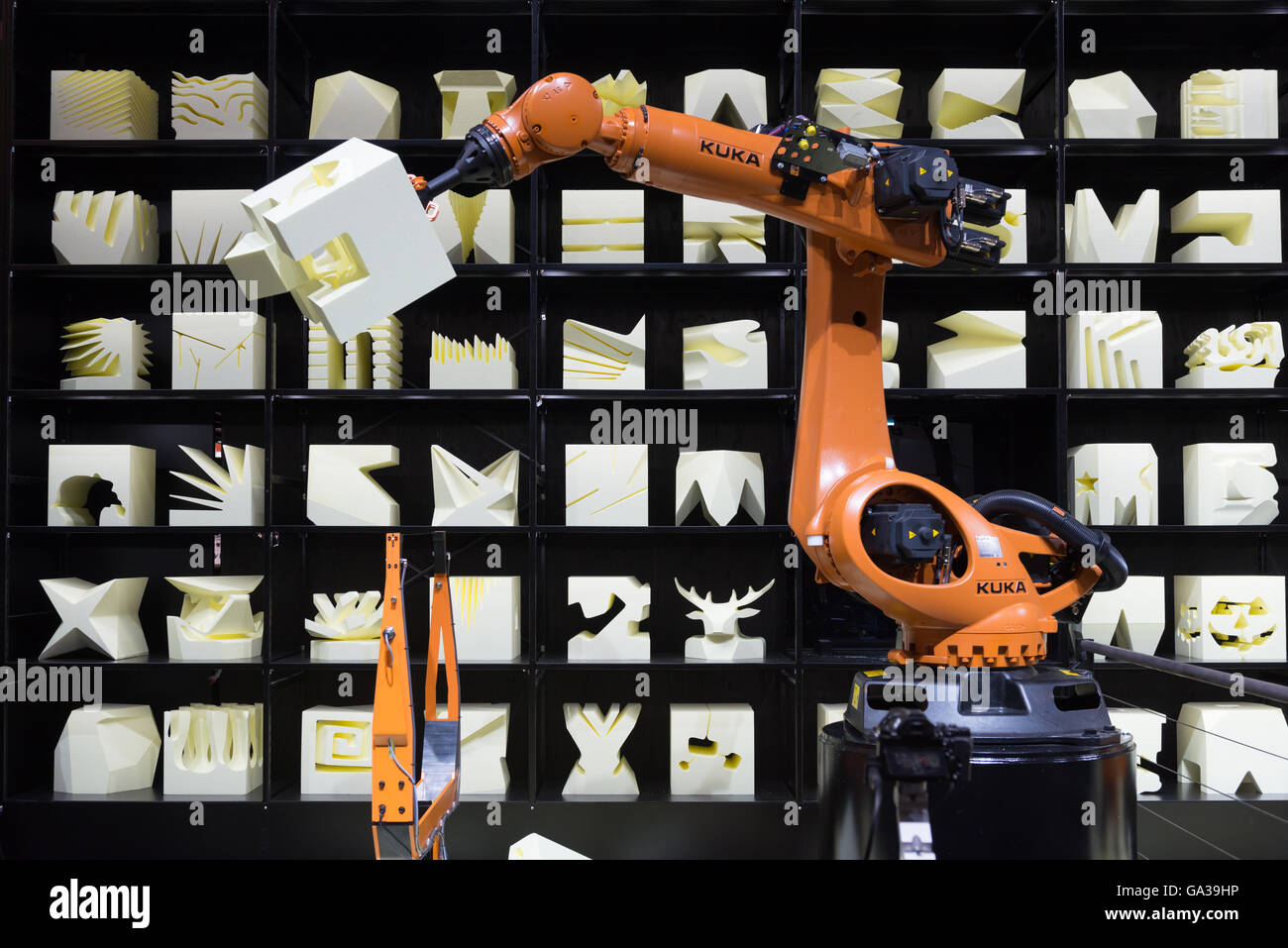 Il braccio di robot al Cebit Foto Stock