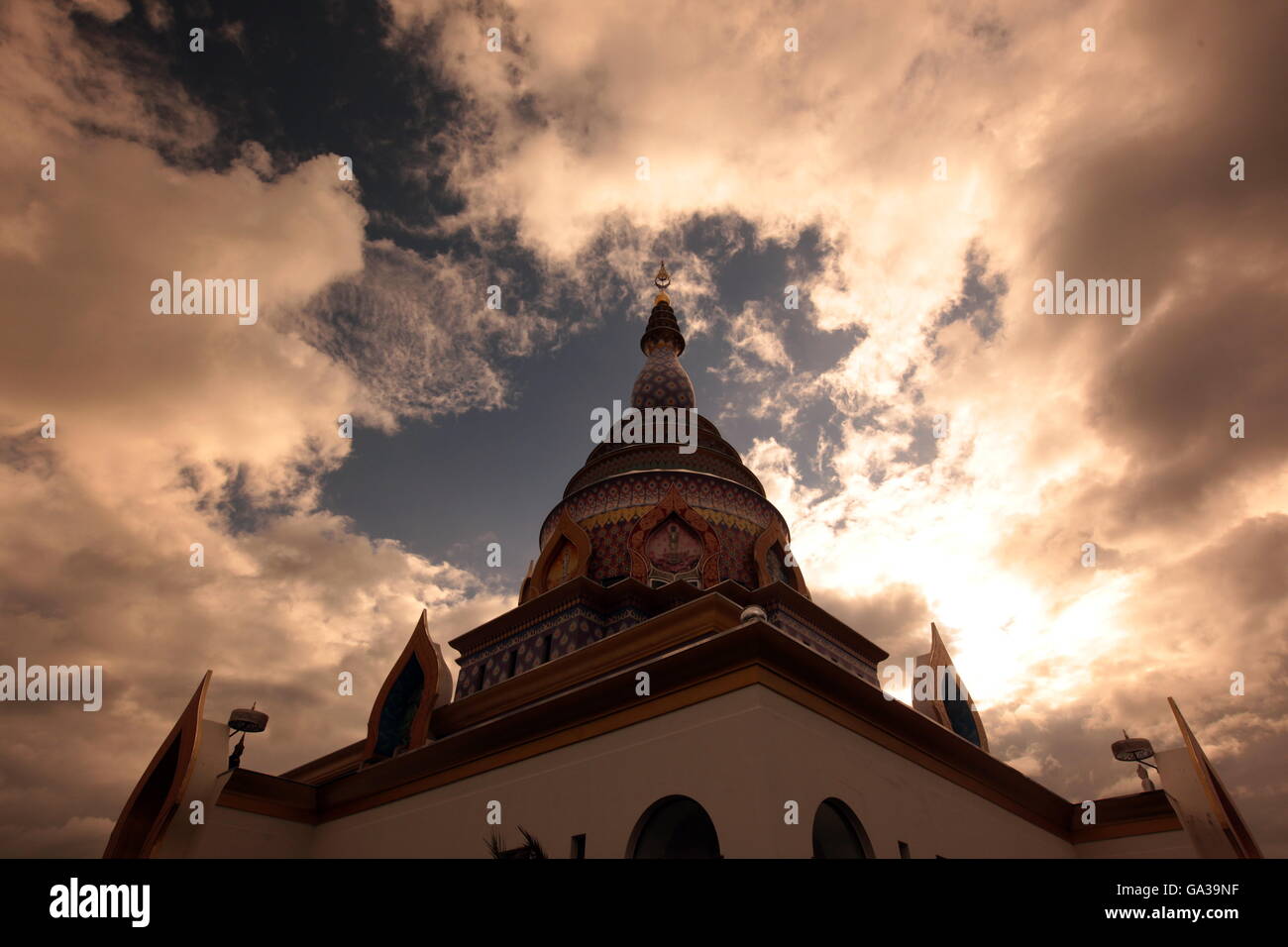 Un templel nella città di Chiang Mai nel nord della Thailandia in Southeastasia. Foto Stock