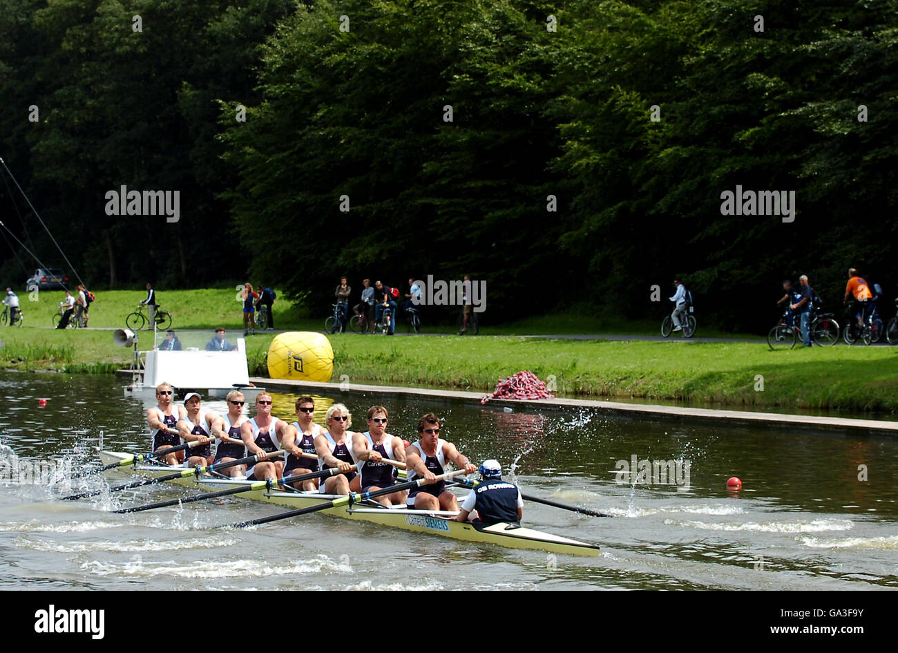 Il team GBR2 della Gran Bretagna negli otto uomini comprende Alex Partridge, Colin Smith, James, Orme, Marcus Bateman, Peter Reed, Andrew Triggs Hodge, Matthew Langridge, Steve Williams e Phetan Hill durante il loro caldo Foto Stock