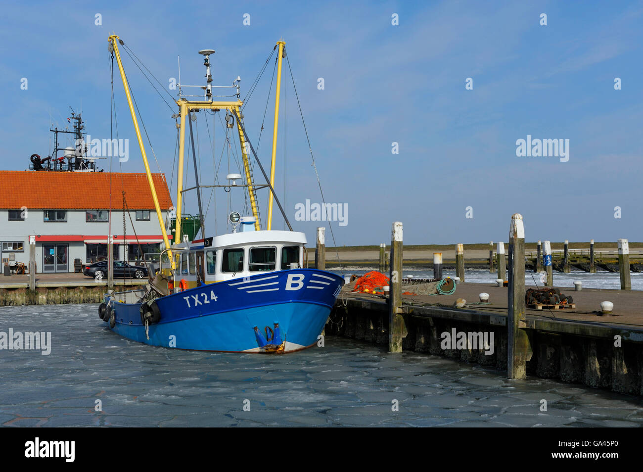 Porto di Oudeschild in inverno, Texel, Paesi Bassi Foto Stock