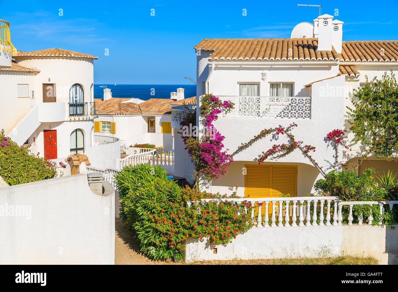 Case vacanze a Luz cittadina sulla costa del Portogallo, regione Algarve Foto Stock