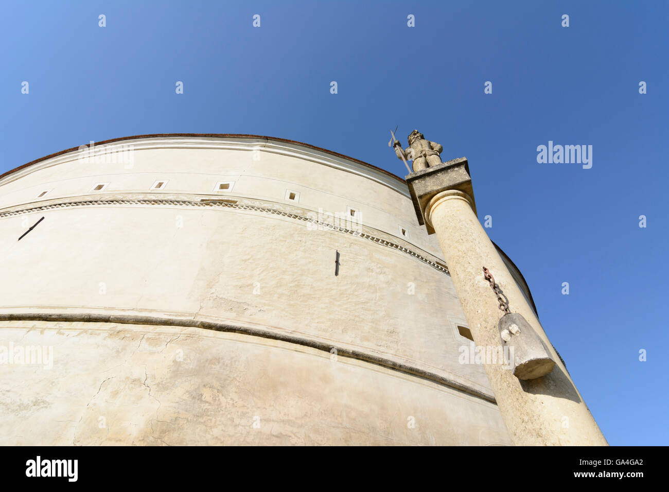 Pöggstall Canon Rondell accanto al castello con colonna gogna Austria Niederösterreich, Bassa Austria Waldviertel Foto Stock