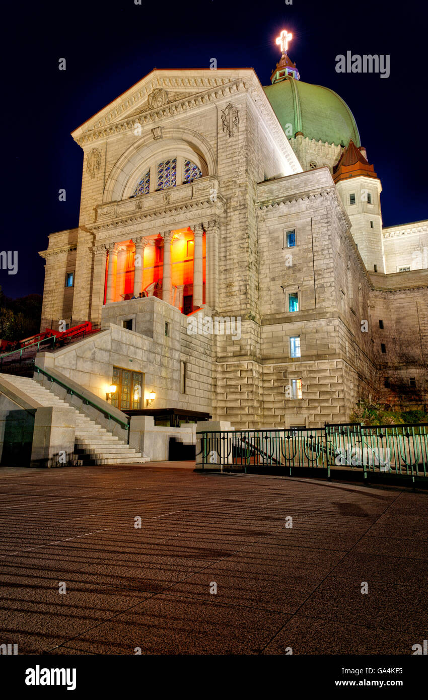 Oratoire St Joseph a Montreal di notte Foto Stock