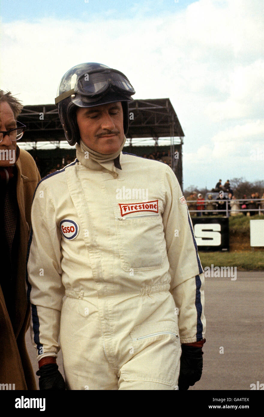 Motor Sport - Formula uno - Silverstone. Graham Hill a Silverstone, Northamptonshire Foto Stock