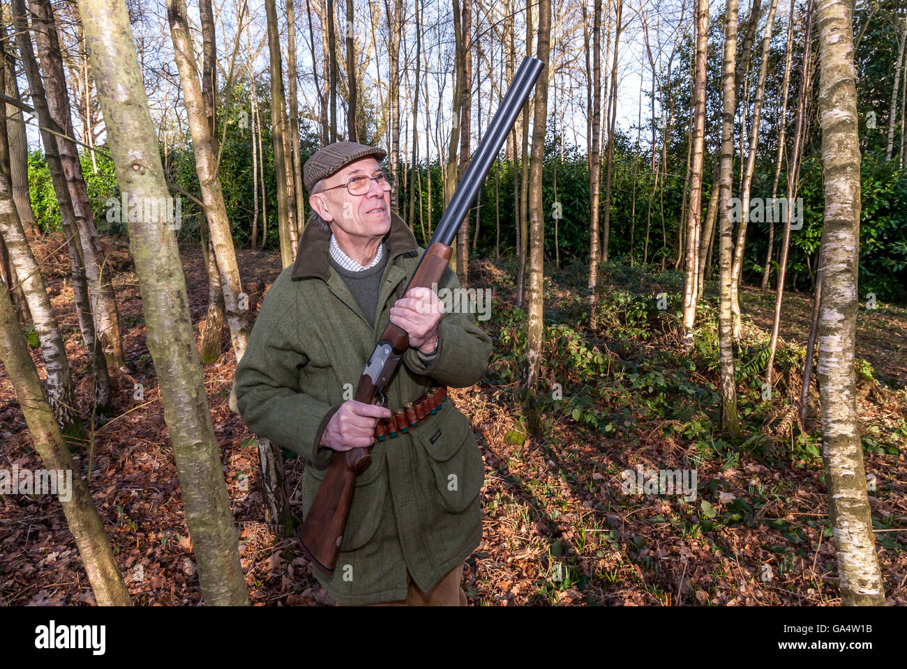 Signore Tebbit, nel giardino della sua casa di Mannings Heath, vicino a Horsham West Sussex. Foto Stock