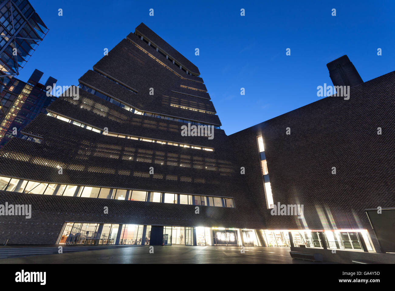 Tate Modern Extension - Interruttore Casa al crepuscolo - Bankside, Londra Foto Stock