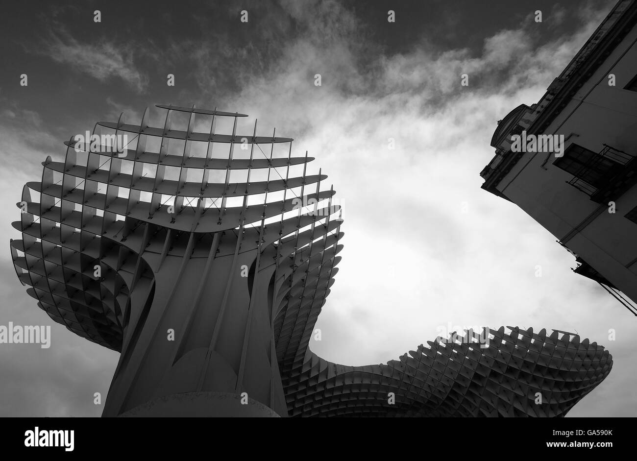 Metropol parasol la più grande struttura in legno nel mondo architetto Jurgen Mayer Laza de la Encarnacion Siviglia; Spagna b&W Foto Stock