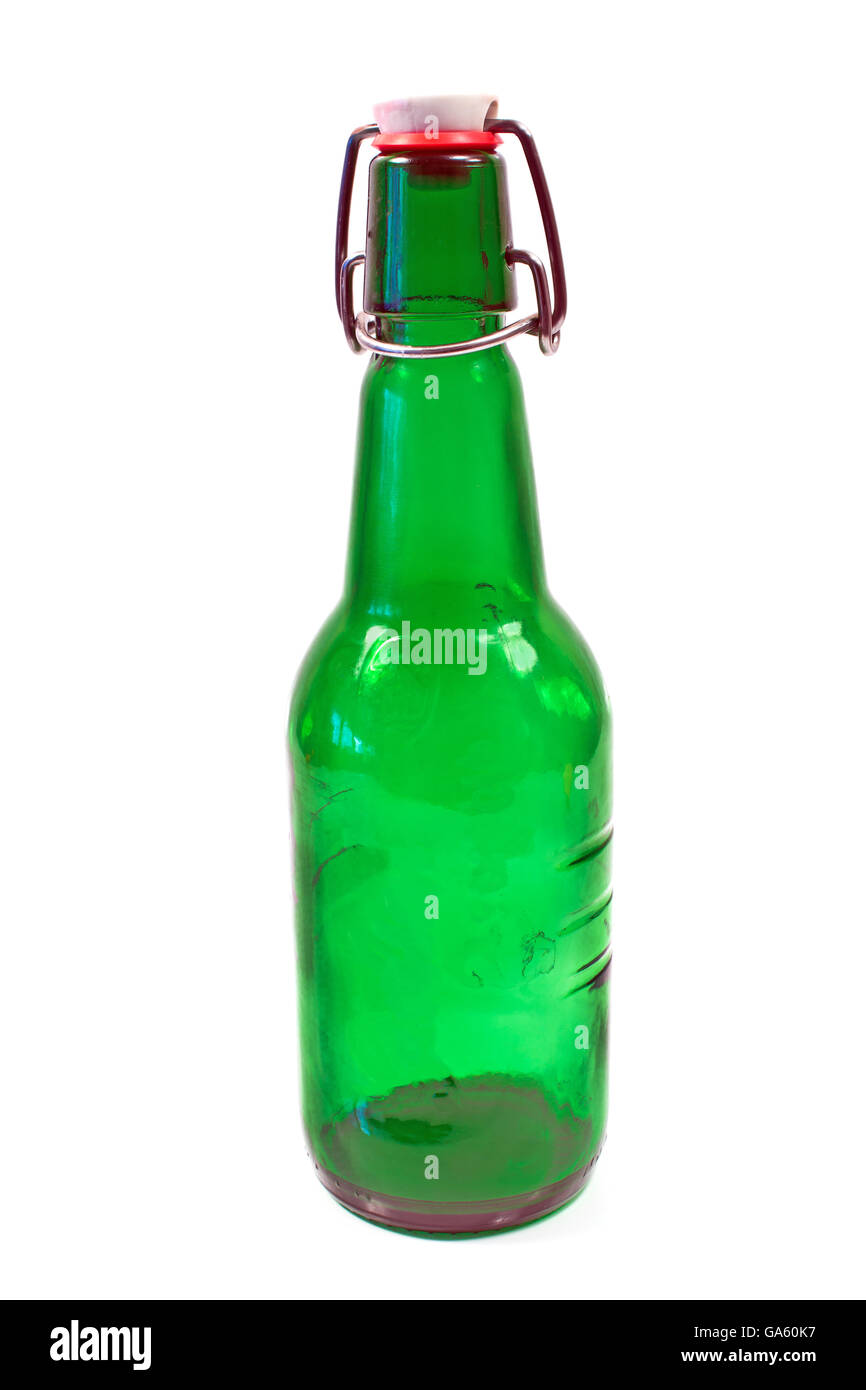 Vecchia bottiglia marrone con swing top isolato su bianco Foto Stock