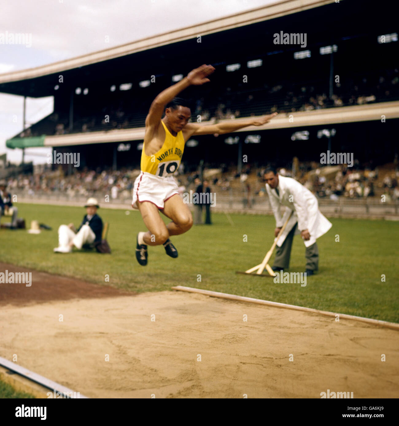 Atletica - sesto British Empire and Commonwealth Games - Cardiff - Uomini Salto triplo Foto Stock