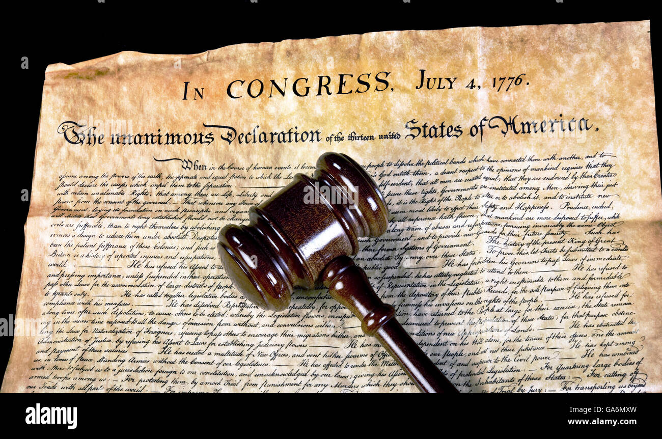 Dichiarazione Americana di Indipendenza e martello di legno. Foto Stock