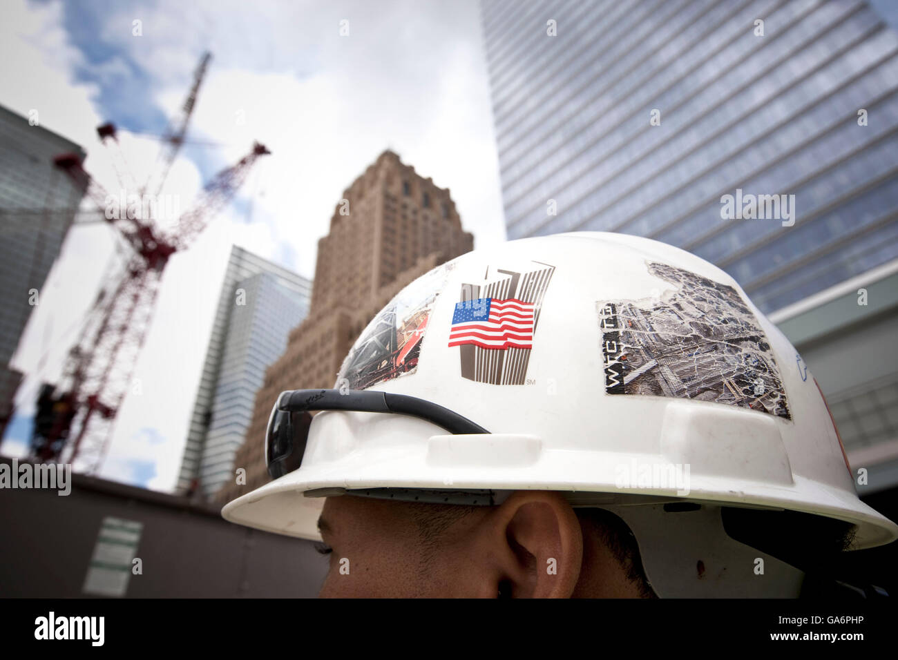 Vista della costruzione a Ground Zero, sito del 9-11 attacchi terroristici a New York, Stati Uniti d'America, 10 settembre 2009. Foto Stock