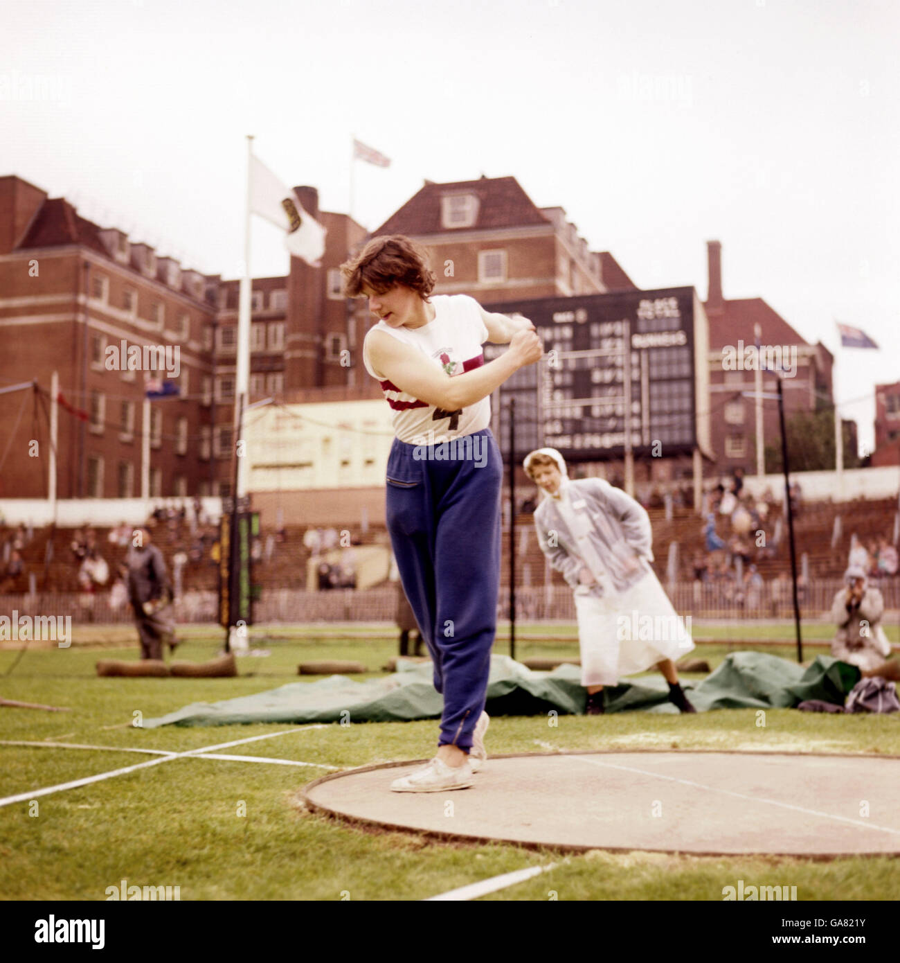 Atletica - sesto British Empire and Commonwealth Games - Cardiff - Donne Discus Foto Stock