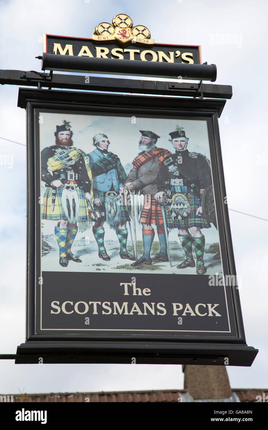 Scotsmans Pack Pub segno, Hathersage, Peak District; Inghilterra; Regno Unito Foto Stock